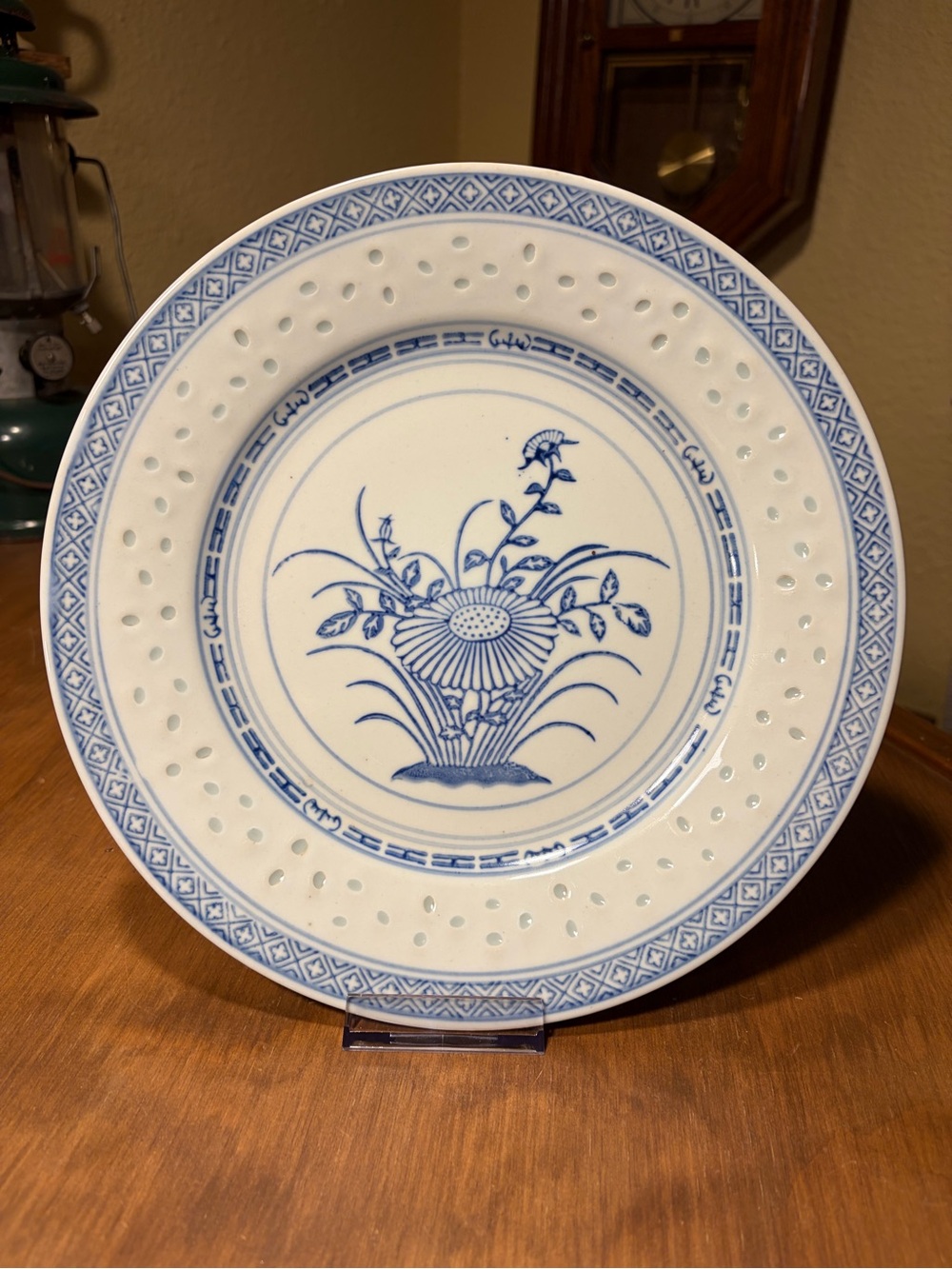 Vintage Jingdezhen Porcelain 10" Plate Rice Eye Blue White Chrysanthemum China